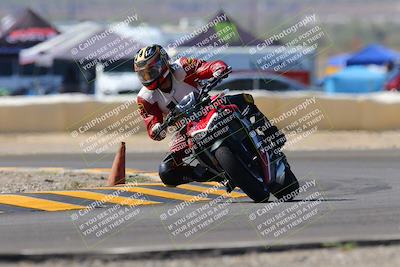 media/Oct-09-2022-SoCal Trackdays (Sun) [[95640aeeb6]]/Turn 2 (1110am)/